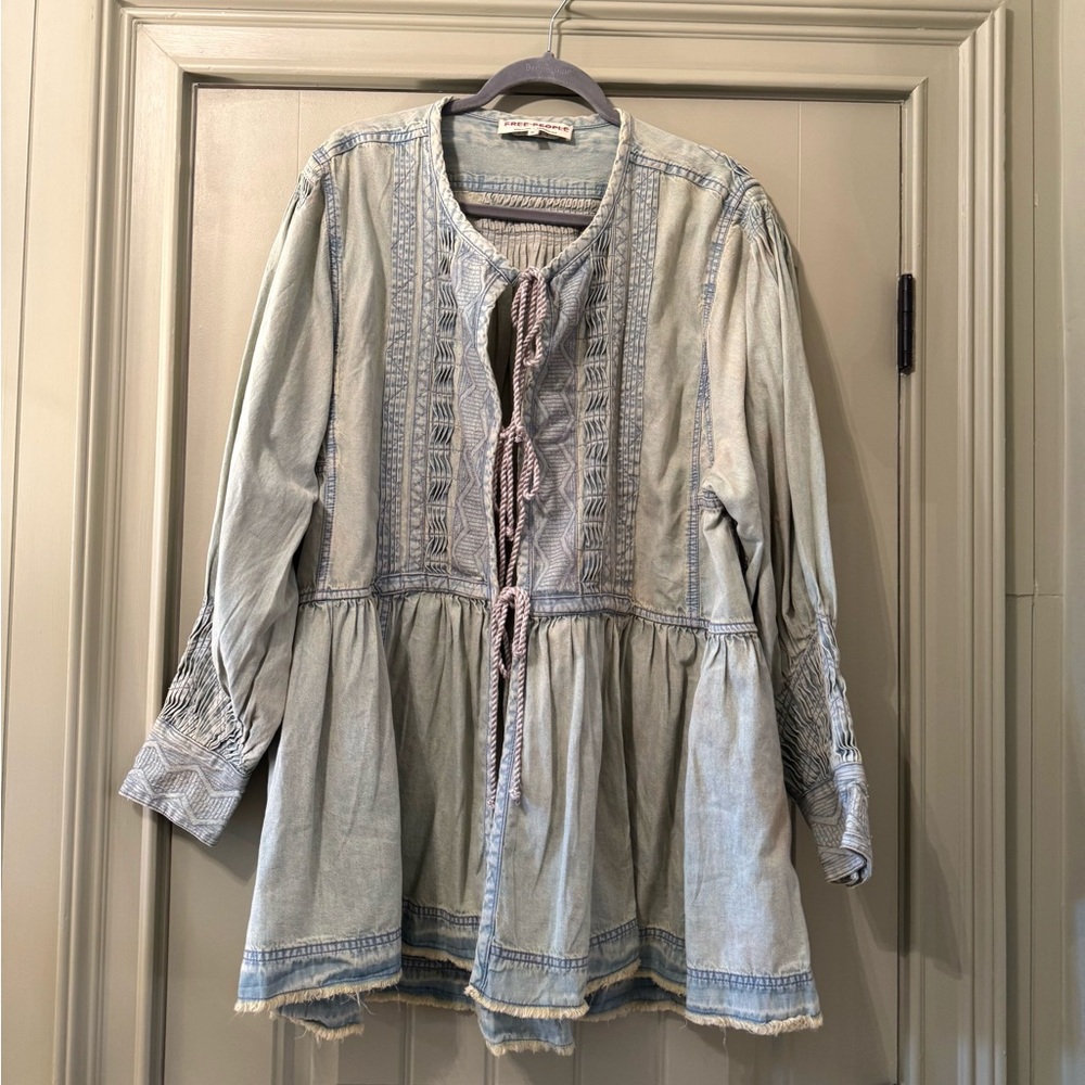 Free People Sweet Summer Bed Jacket Lightwash Denim Tunic Women’s XS NWOT!